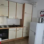 Eni Apartment *